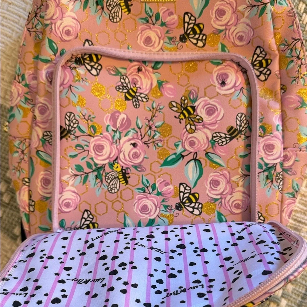 Luv Betsy by Betsey Johnson book bag 🐝🩷